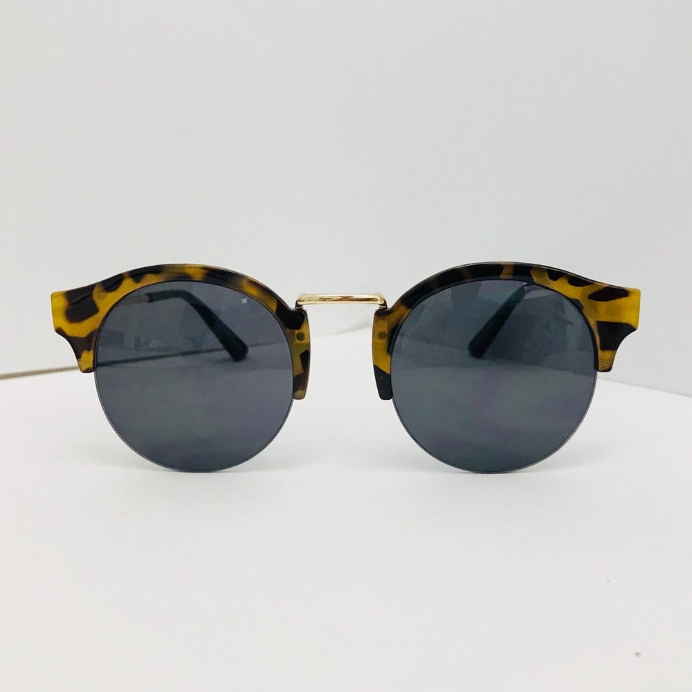 ❤️BOGO❤️New Tortoise Half Rim Round